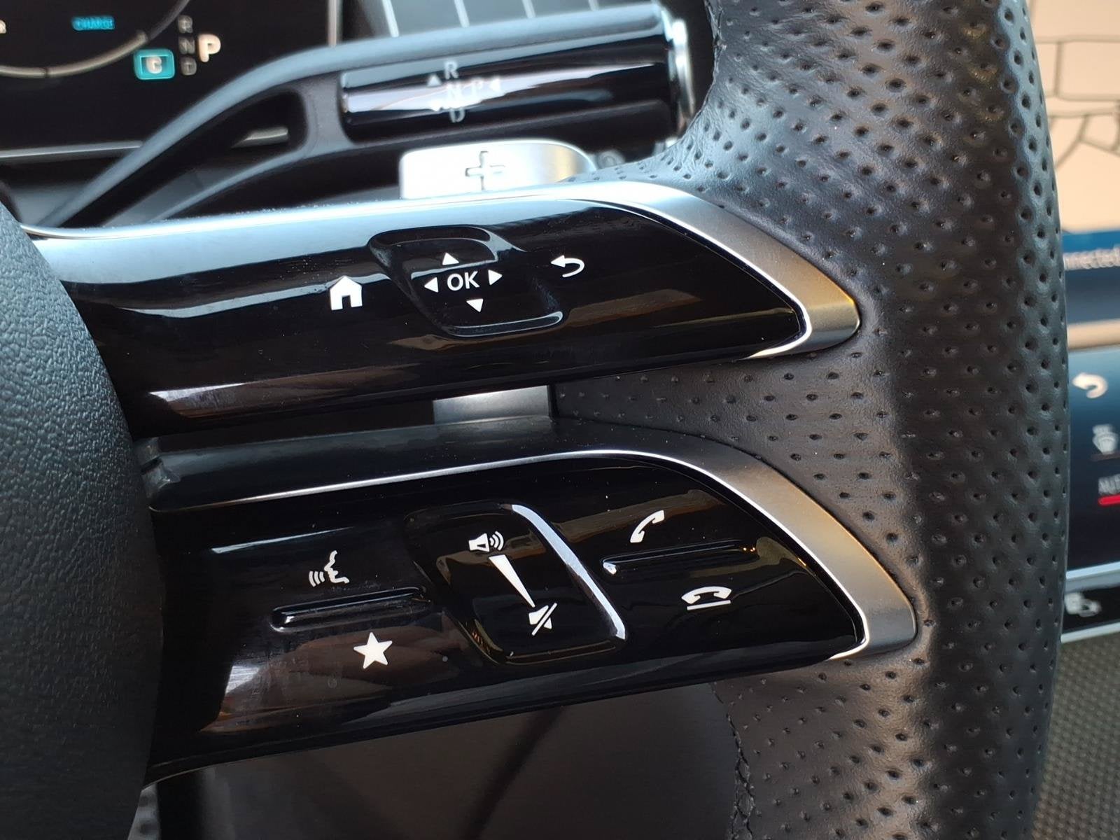 2023 Mercedes-Benz GLC GLC 300