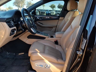 2021 Porsche Macan Base