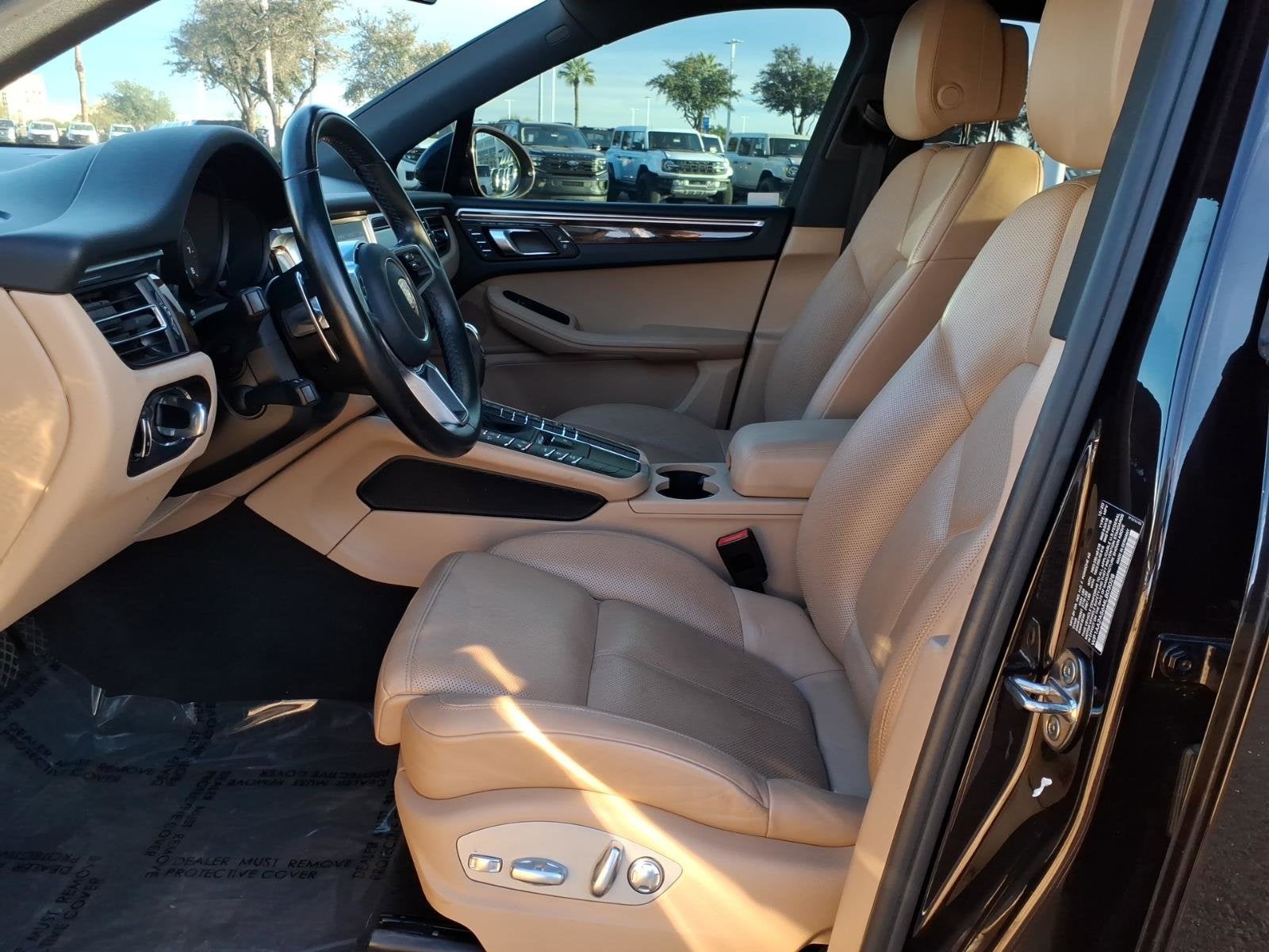 2021 Porsche Macan Base