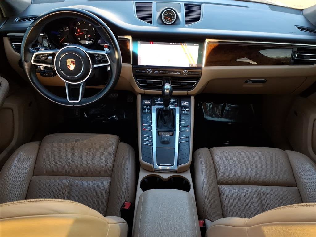 2021 Porsche Macan Base