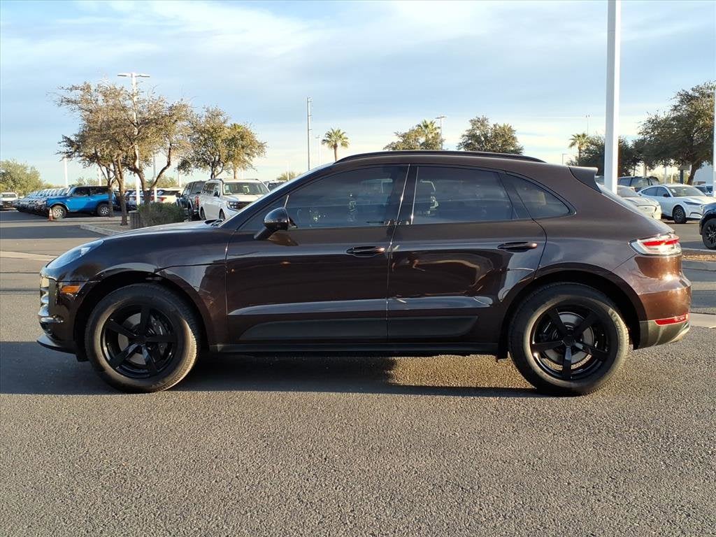 2021 Porsche Macan Base