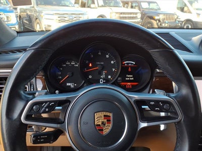 2021 Porsche Macan Base