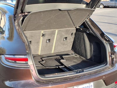 2021 Porsche Macan Base